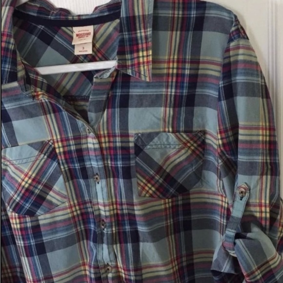 Plus Size Top - Picture 2 of 4